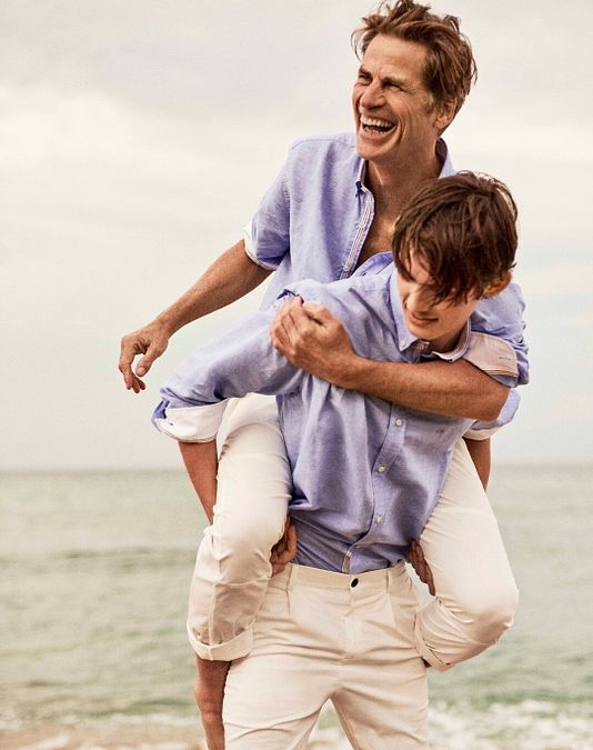© Ufficio stampa  | "A Father and Son Tale" è la nuova campagna di comunicazione per la primavera estate 2023 con cui Paul & Shark si riappropria dei suoi codici di stile e dei suoi valori